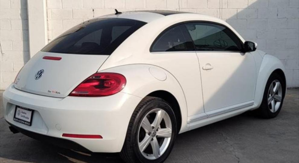 Volkswagen Beetle 2015 - Image 4