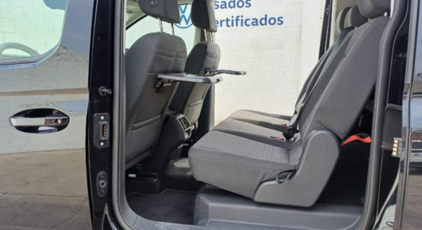 Volkswagen Caddy 2023 - Image 18