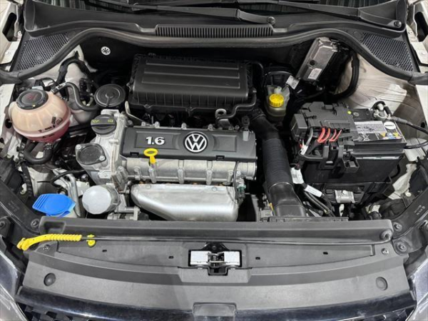 Volkswagen Polo 2021 - Image 11