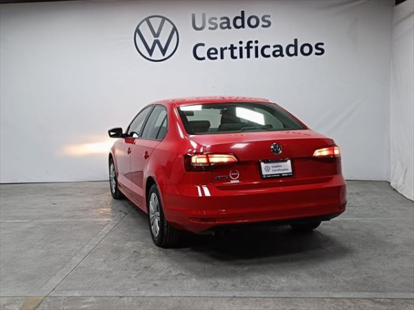 Volkswagen Jetta 2016 - Image 5