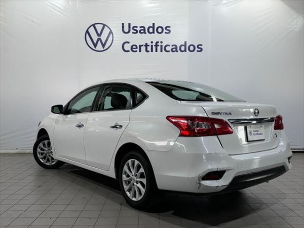 Nissan Sentra 2018 - Image 10