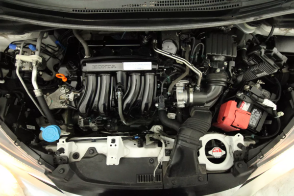 Honda Fit 1.5 Hit At 2015 - Image 8